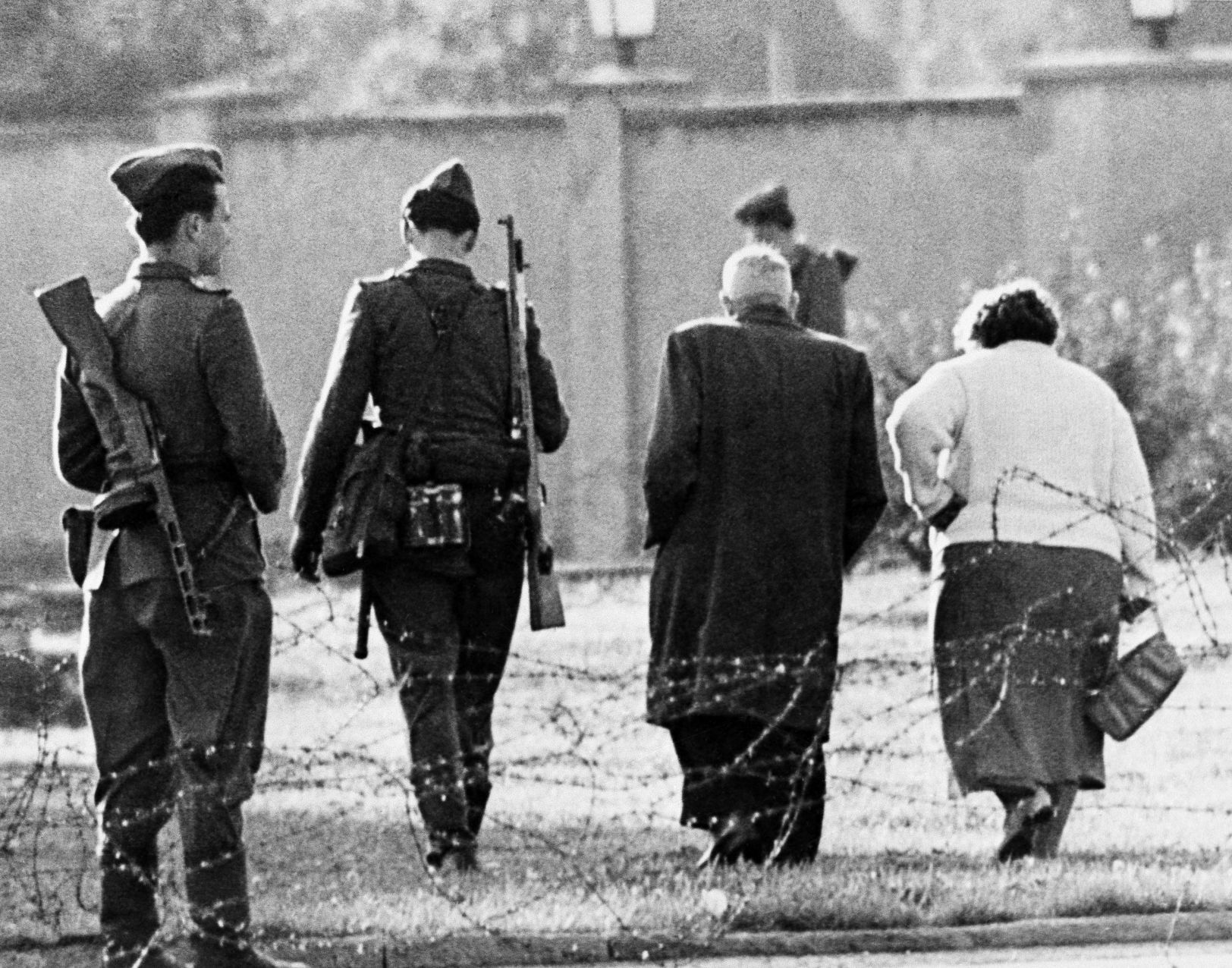 1961: Berlin Wall